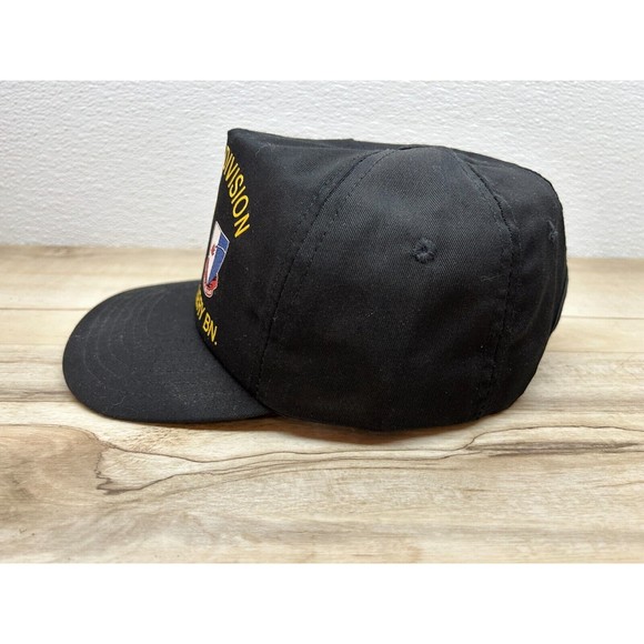 Vtg 1st Cavalry Division 61st Field Artillery BN Black Baseball Cap Made In USA - Picture 2 of 8